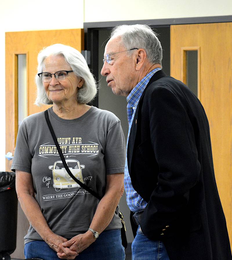 Senator Grassley speaks with local Iowans during Wednesday's visit to Lenox.