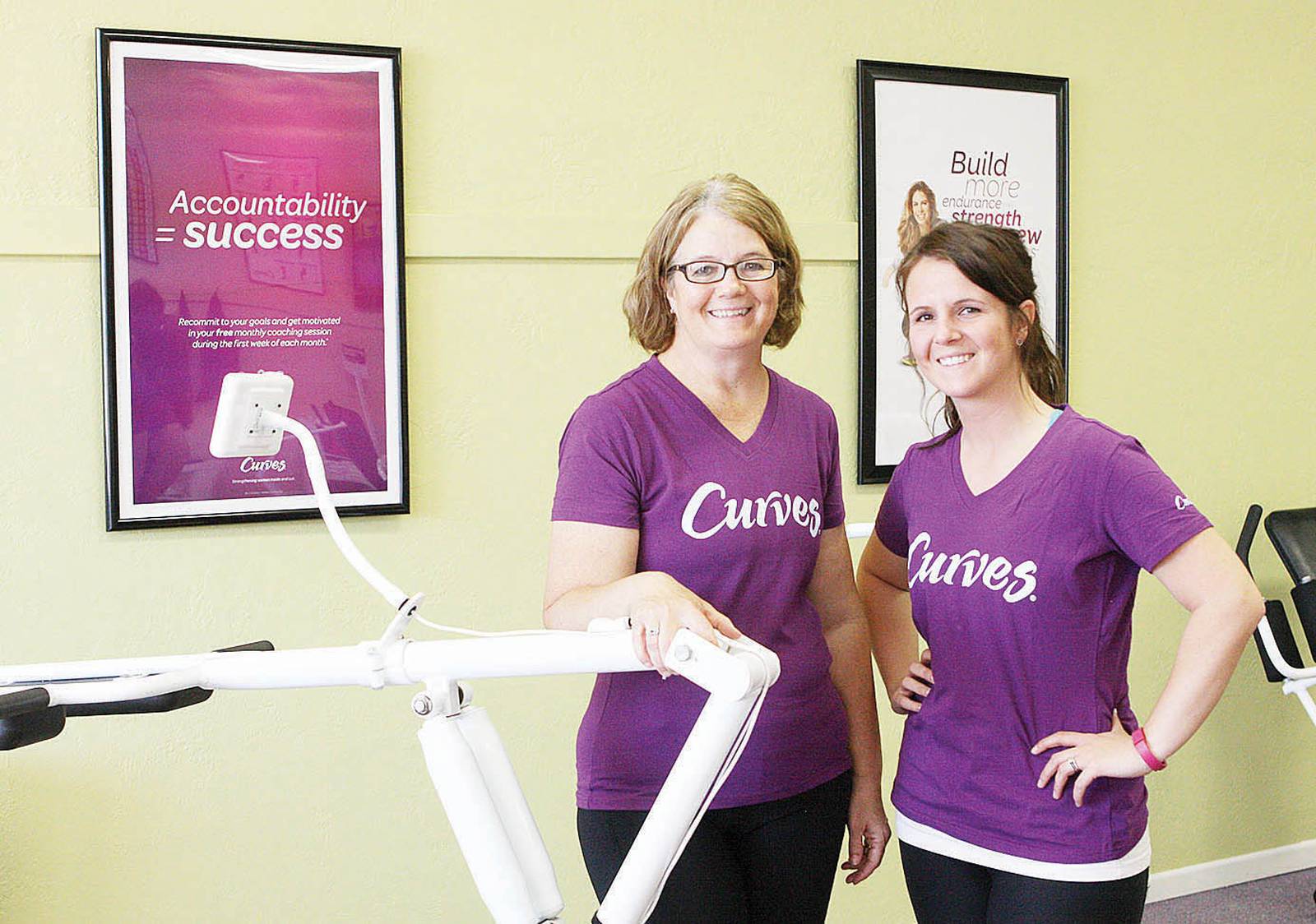 Mother Daughter Duo Take Over Curves Creston News 7293